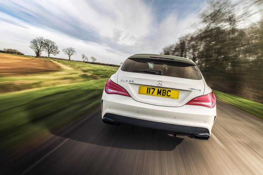  Mercedes-AMG CLA45 Shooting Brake 2015 года  (UK) (фото 17 из 30)